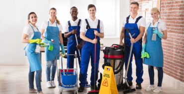 Vemos uma equipe que sabe como administrar produtos de limpeza essenciais para empresas.