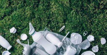 Saiba mais sobre redução de desperdícios descartáveis com a Cg Limpeza! Impacto do lixo plástico na natureza debate a urgente redução de desperdícios descartáveis.